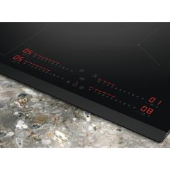 Варильна поверхня Electrolux EIS62453