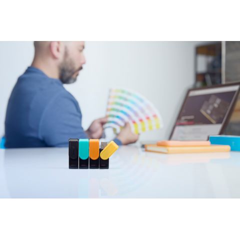 Флеш-накопитель USB3.2 256GB Kingston DataTraveler Exodia S Black/Orange (DTXS/256GB)